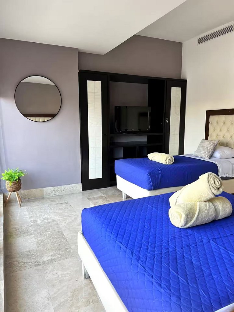 4BR Marina-View Suite Above Casino by the Coast