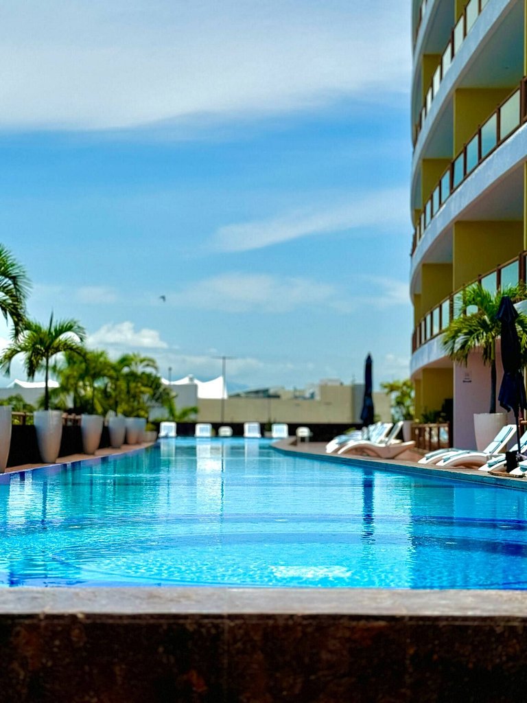 4BR Marina-View Suite Above Casino by the Coast