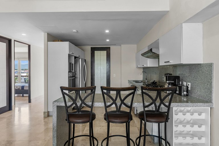 4 Departamentos con 8 habitaciones sobre el casino