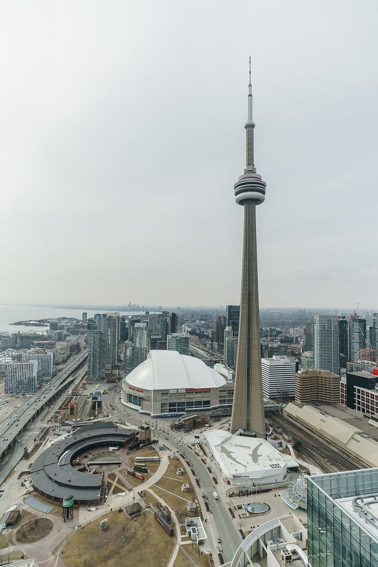 Billion 2BR Condo across Rogers Centre