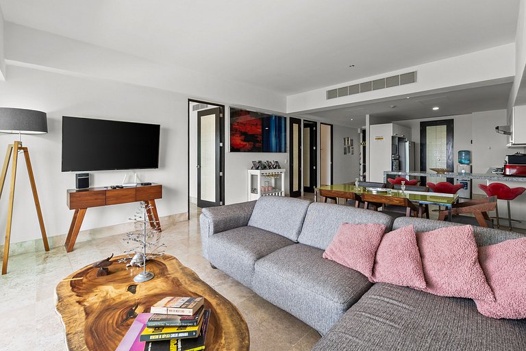 4 Departamentos con 8 habitaciones sobre el casino