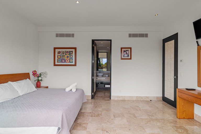 Gema de 12 habitaciones sobre el casino 6 suites