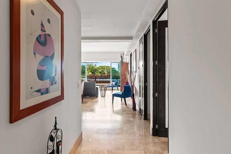 Puerto Vallarta Premium: 7 Departamentos en Deck 12