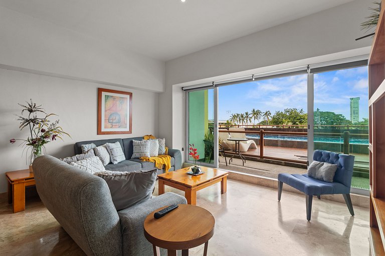 Puerto Vallarta Premium: 7 Apartments on Deck 12