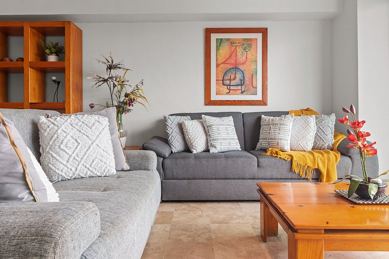 4 Departamentos con 8 habitaciones sobre el casino