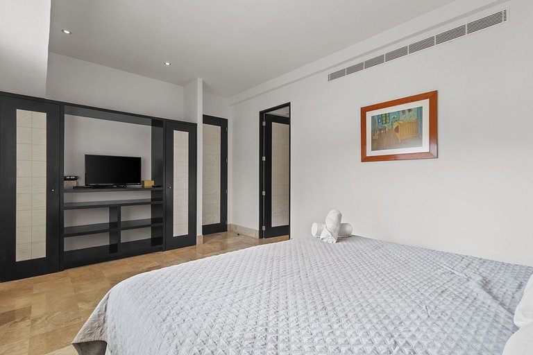 Gema de 12 habitaciones sobre el casino 6 suites