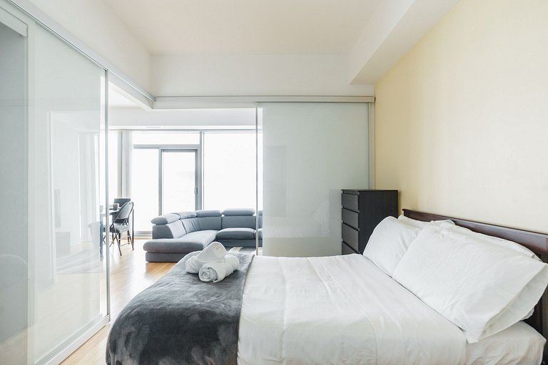 Luxury 1Bed+1Bath in the heart of Downtown