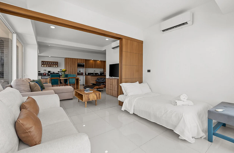 Zoho Skies 3 BDR, 2 Bath, with Parking