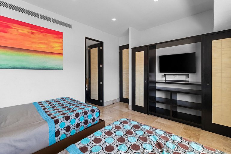 6 habitaciones, 3 suites, vistas al mar y casino