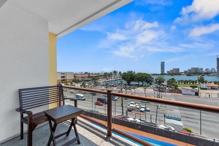 6 habitaciones, 3 suites, vistas al mar y casino