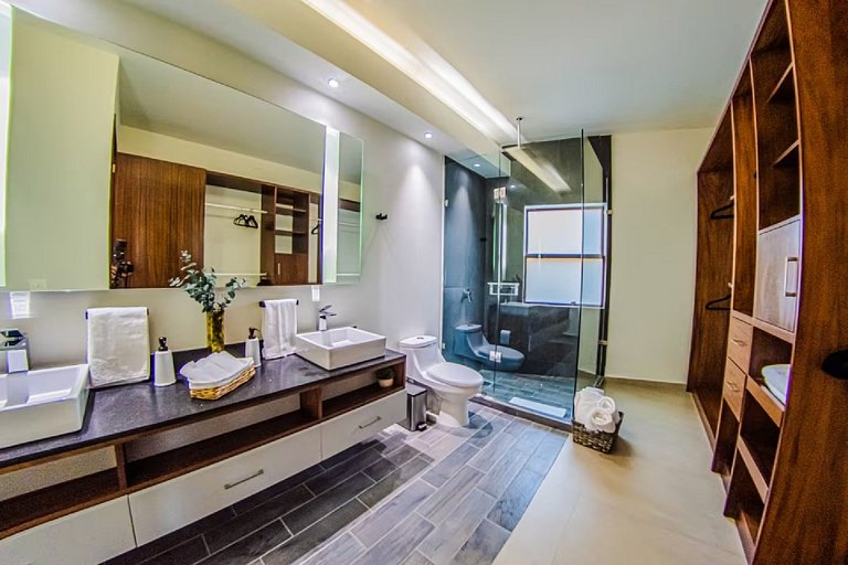 Luxury 5BR Villa with Pool & Outdoor Paradise