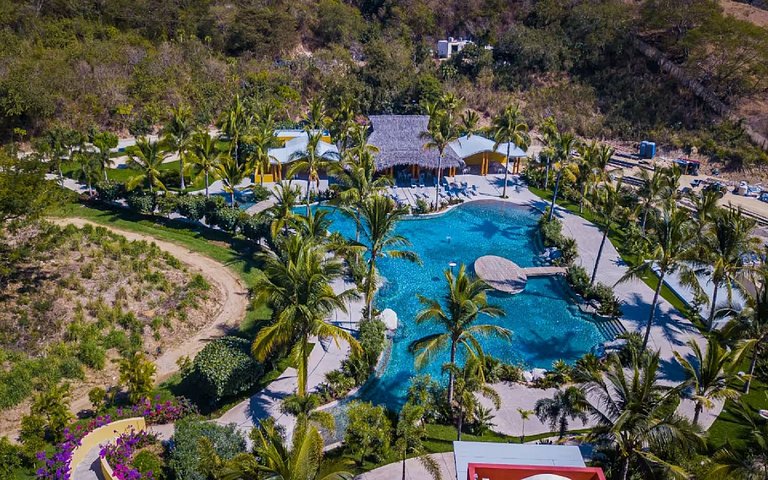 Luxury 5BR Villa with Pool & Outdoor Paradise