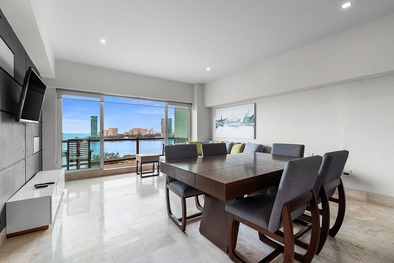 Magic 2BDR with pool view and Casino