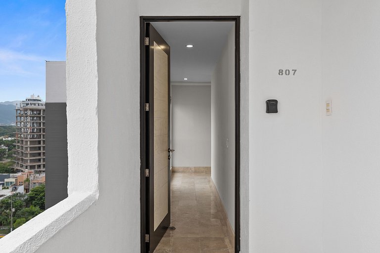 4 Departamentos con 8 habitaciones sobre el casino