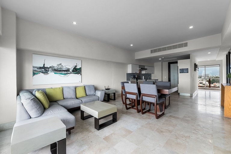 4 Departamentos con 8 habitaciones sobre el casino