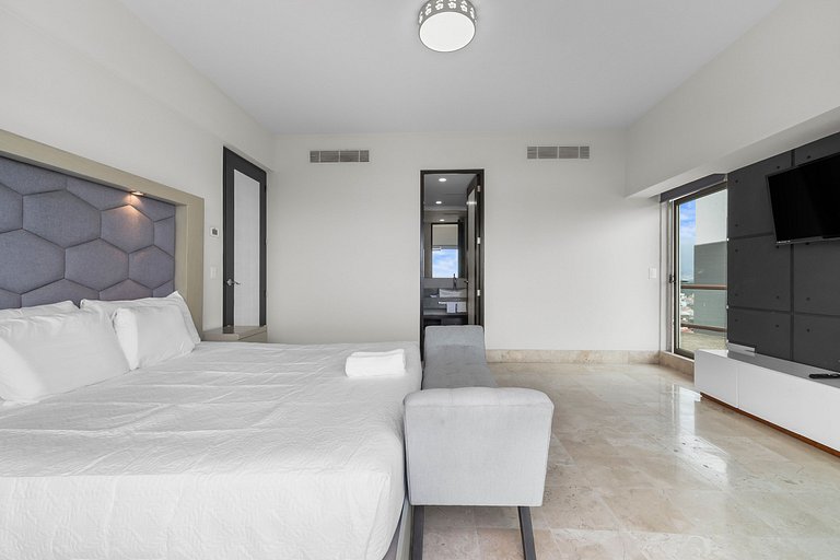 4 Departamentos con 8 habitaciones sobre el casino