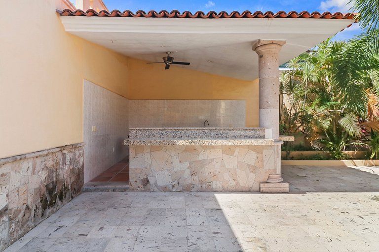 Luxury 4BR Villa with Pool & Outdoor Paradise