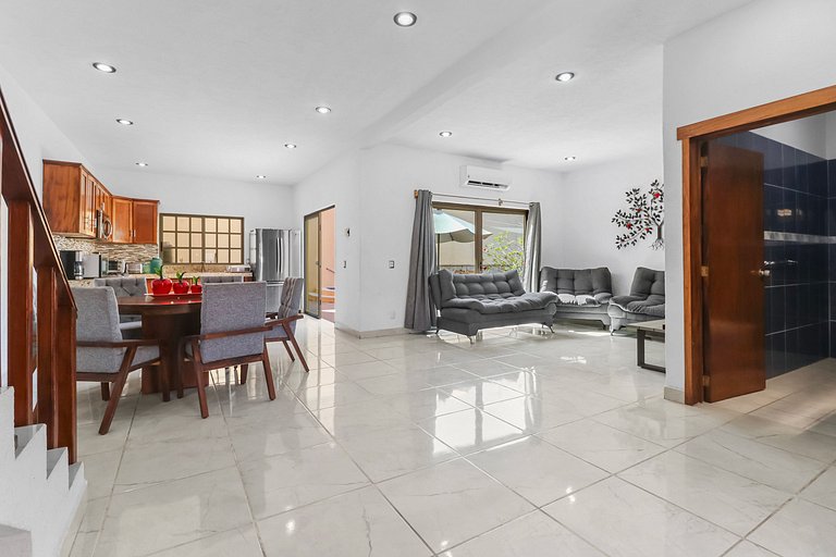 Casa Nacho: 4BR Alberca Privada La Moderna PV