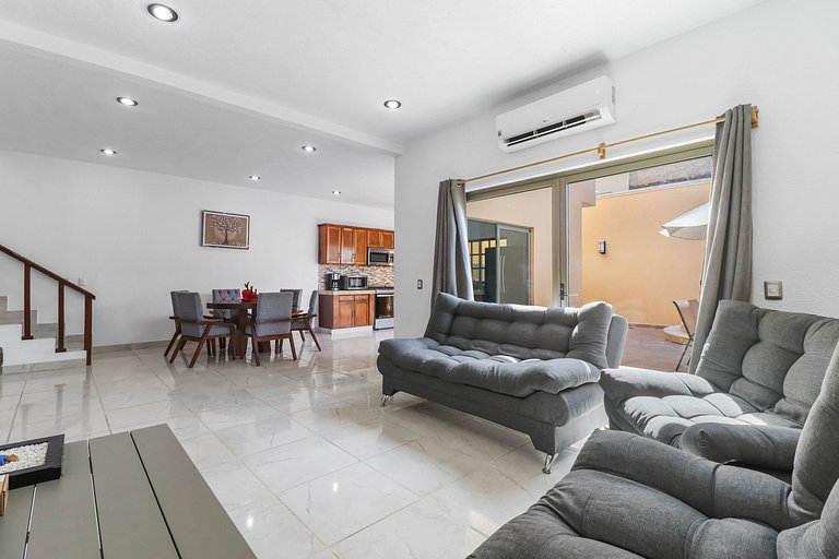 Casa Nacho: 4BR Alberca Privada La Moderna PV