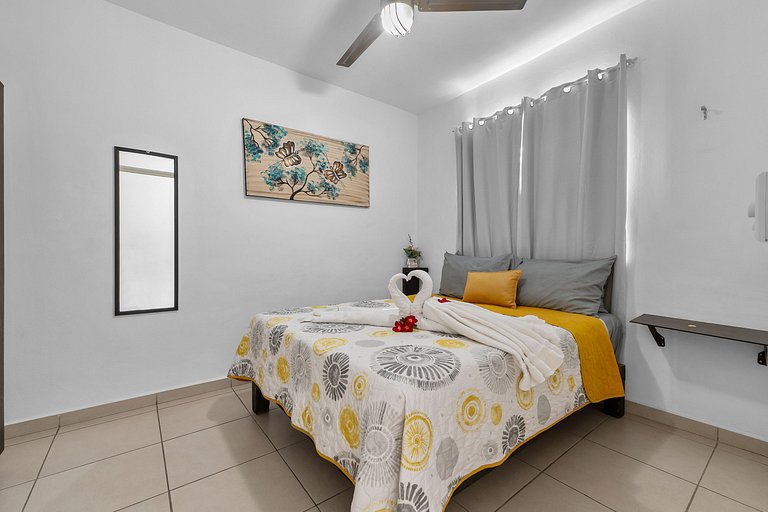 Modern Pool Side, 3 Bdrm House with parking