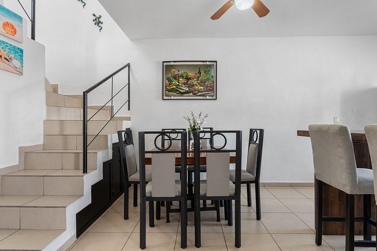 Modern Pool Side, 3 Bdrm House with parking