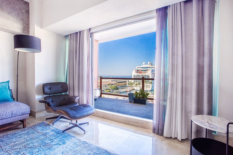 Premium Deck12 Getaway: a pocos pasos del casino.