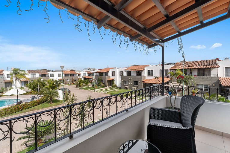 Casa moderna de 3 dormitorios y estacionamiento