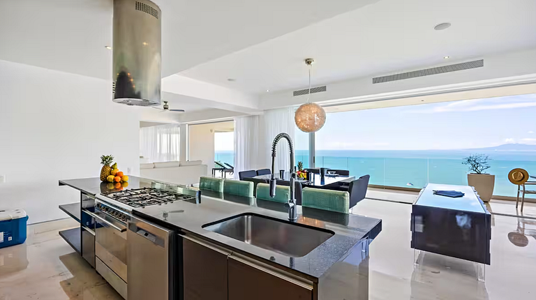 Ocean Serenity Avalon Spa & Luxury Escape