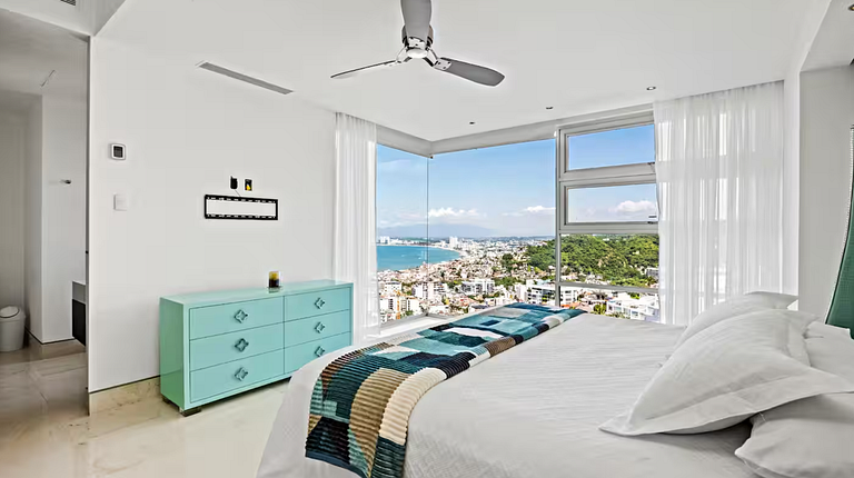 Ocean Serenity Avalon Spa & Luxury Escape