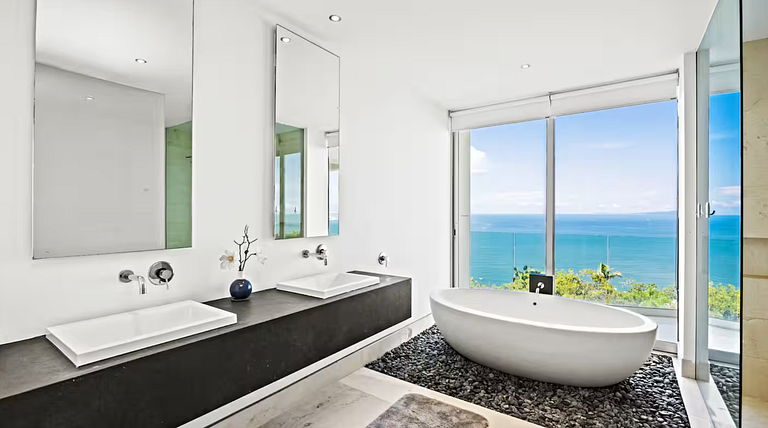 Ocean Serenity Avalon Spa & Luxury Escape