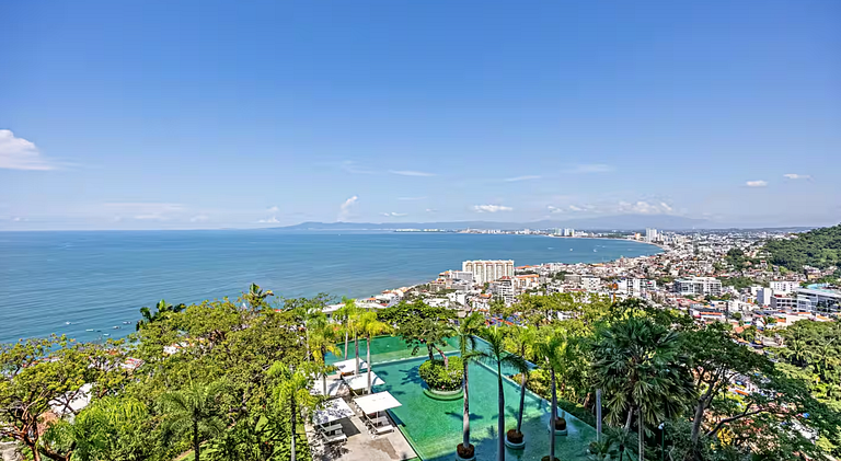 Ocean Serenity Avalon Spa & Luxury Escape