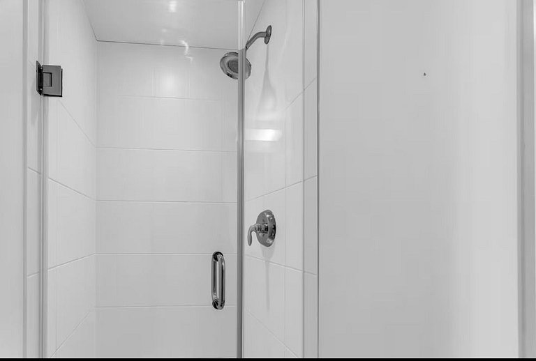 Luxury 2Bed+2Bath in the heart of Downtown