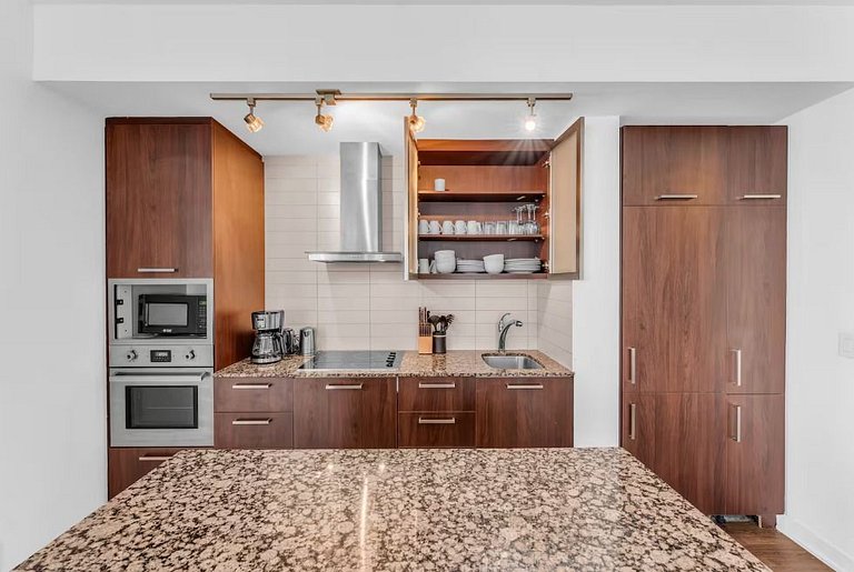 60th Floor Panoramic Sunset Skyline 5beds Condo