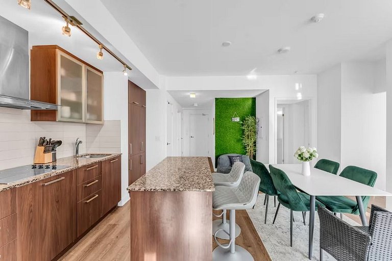 Condominio de 3 cuartos en el piso 67 con vista