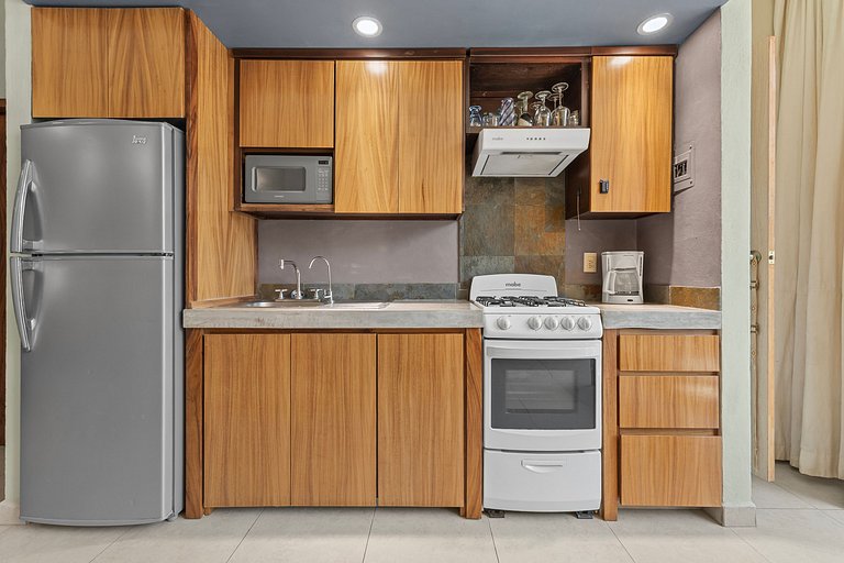 Departamento 1 cuarto, 1.5 baños Zona Romántica