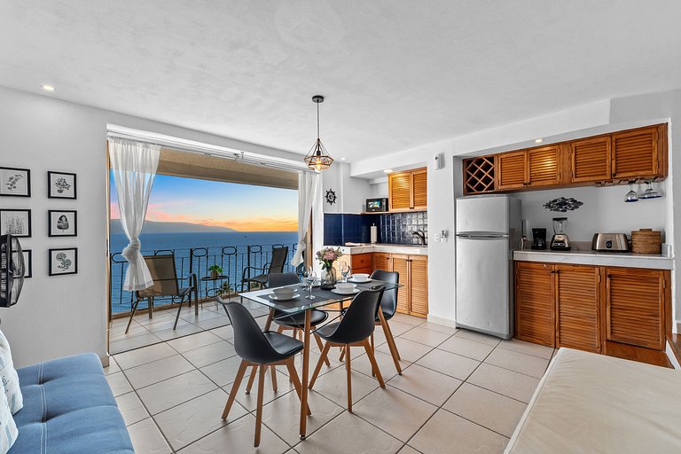 2BDR Ocean View Condo in Condomar Puerto Vallarta