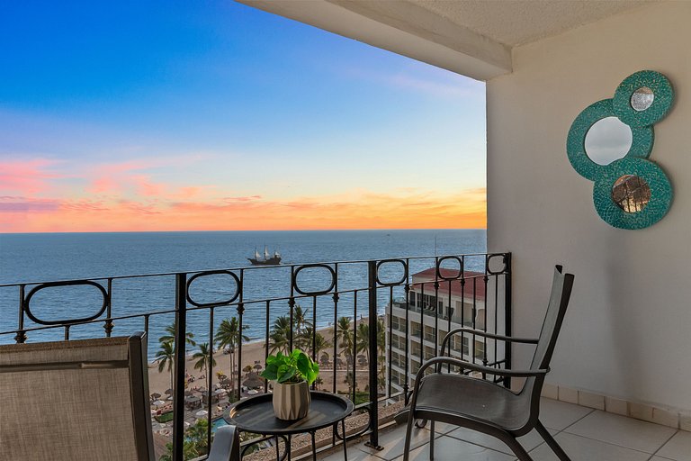 2BDR Ocean View Condo in Condomar Puerto Vallarta