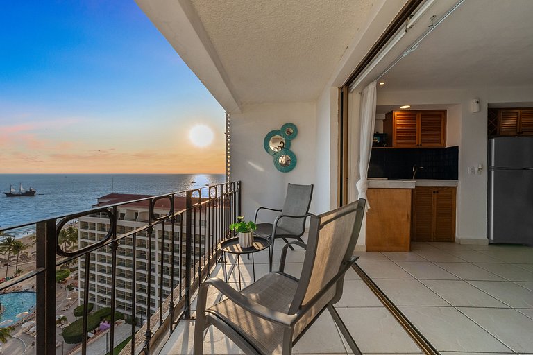 2BDR Ocean View Condo in Sunscape Puerto Vallarta