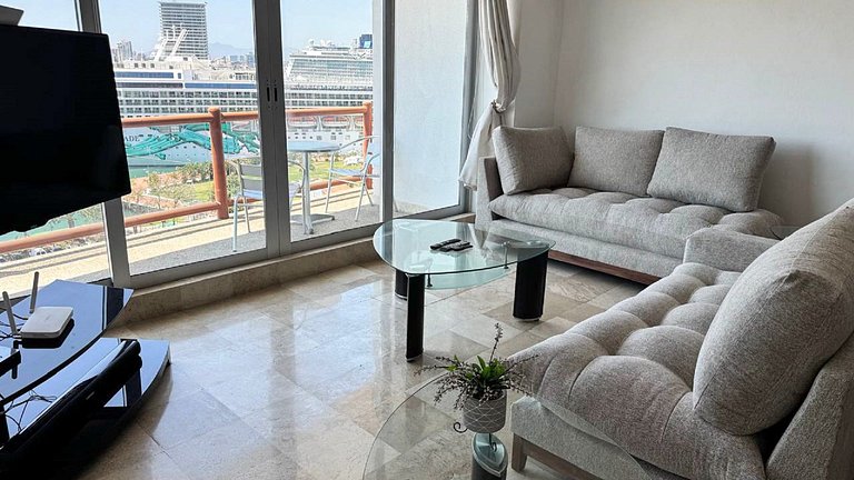 Deck12 Elite Escape – Casino On‑Site Access