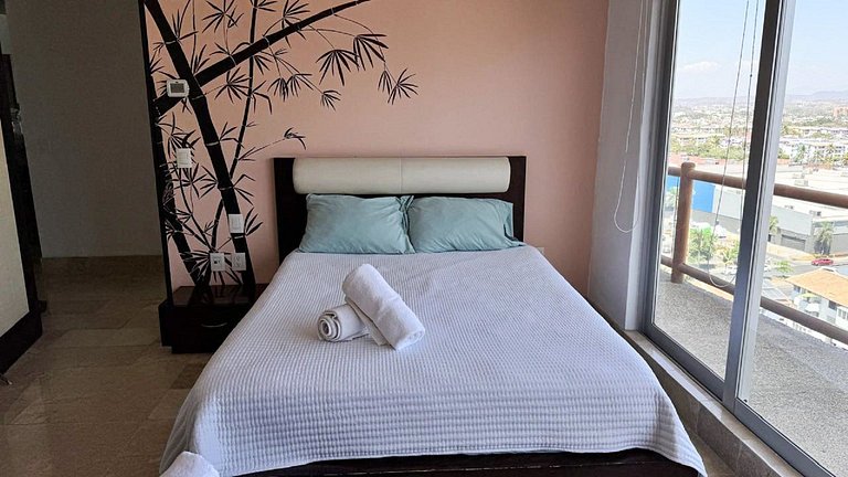 Deck12 Elite Escape – Acceso al casino y parking