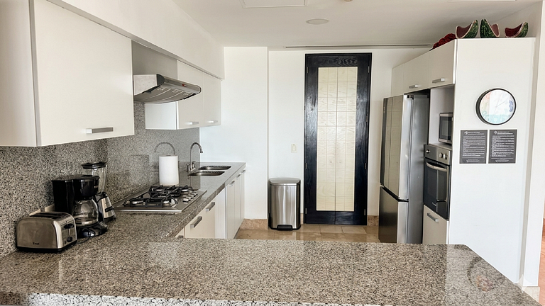 Deck12 Elite Escape – Acceso al casino y parking