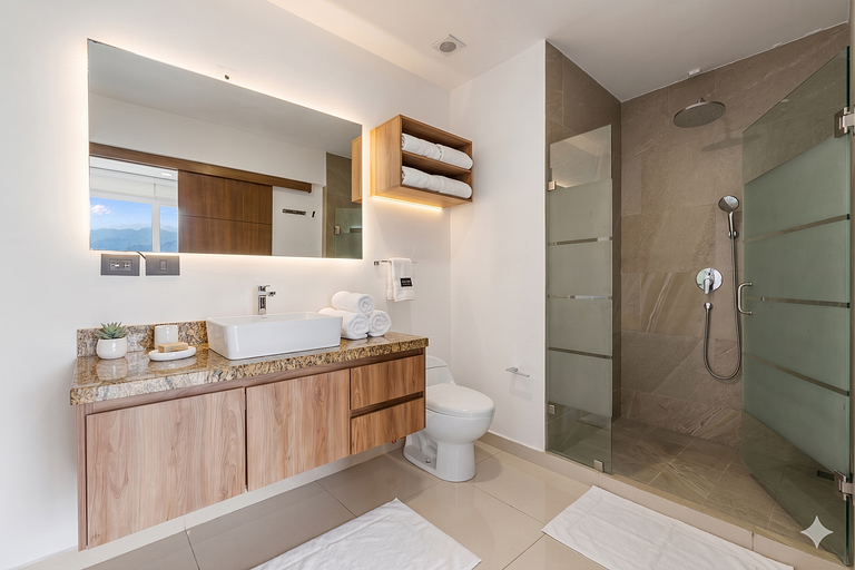 Zoho Skies 2 BDR, 2 Bath, with Parking