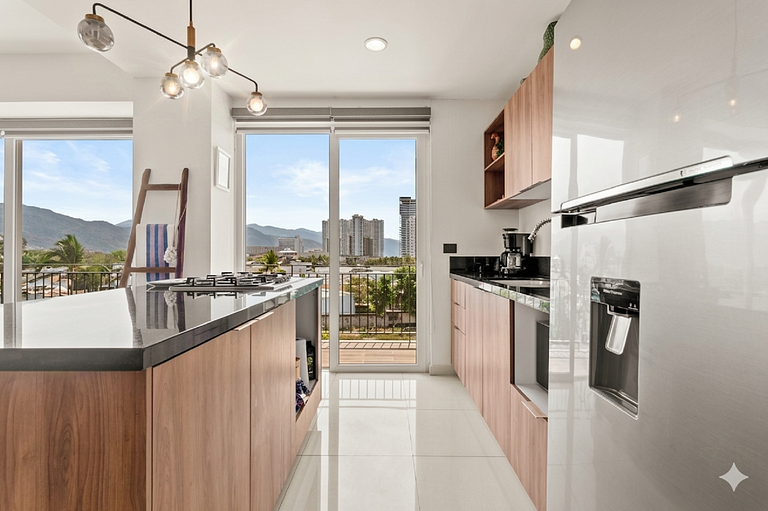 Zoho Skies 2 BDR, 2 Bath, with Parking