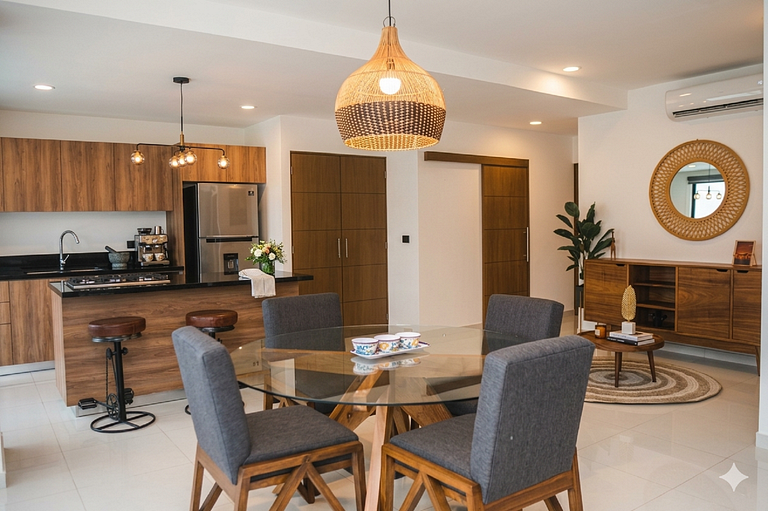 Zoho Skies 2 BDR, 2 Bath, with Parking