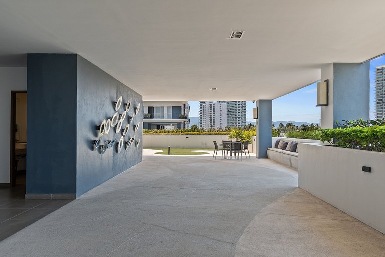 Zoho Skies 2 cuartos 2 Baños, Estacionamiento