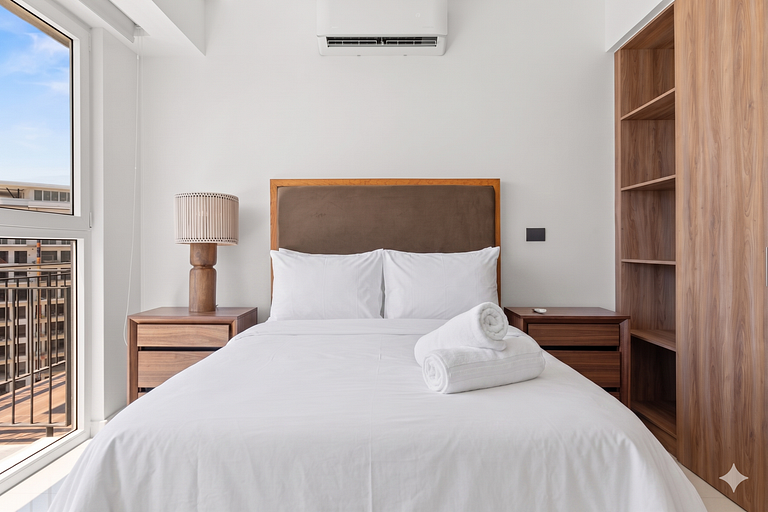 Zoho Skies, 3 bedrooms, 2 bathrooms with a rooftop pool