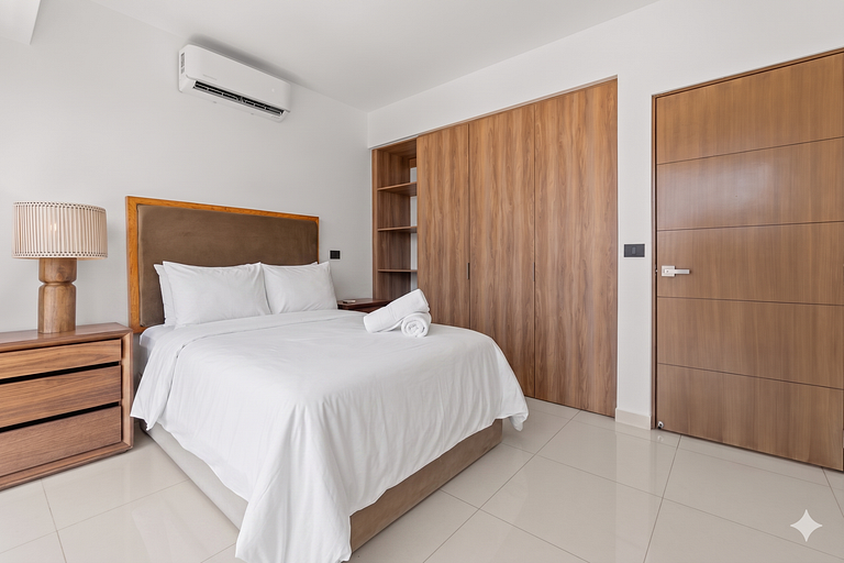 Zoho Skies, 3 recámaras, 2 baños con alberca en la azotea