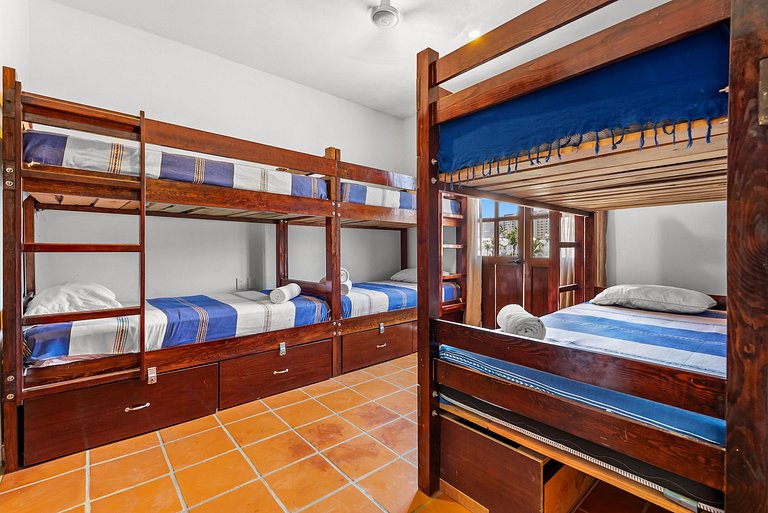 Private Boutique Hotel, Groups up to 48 Guests