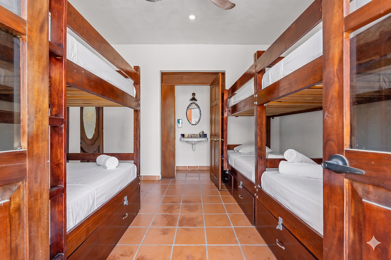 Private Boutique Hotel, Groups up to 48 Guests