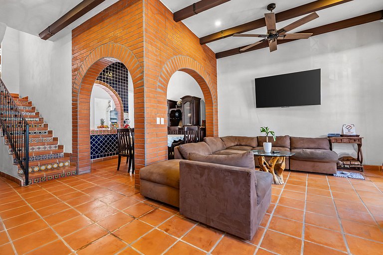 Private Boutique Hotel, Groups up to 48 Guests